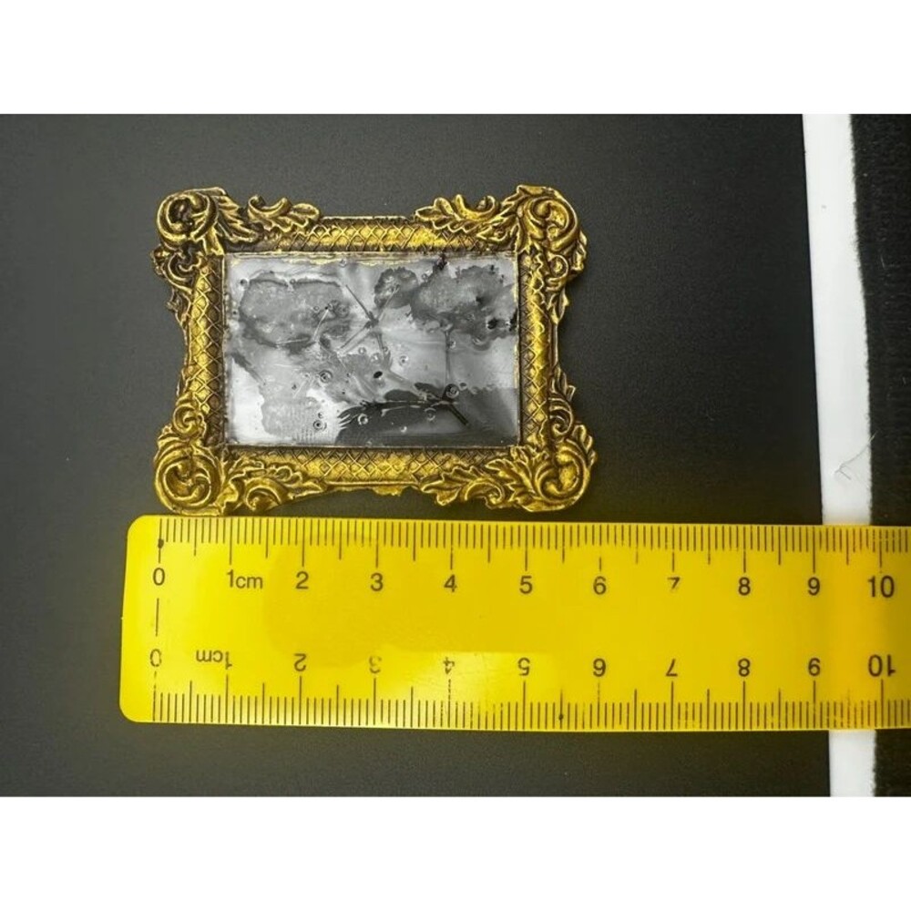 Miniatures Pressed Flower Frame - Picture 2 of 4
